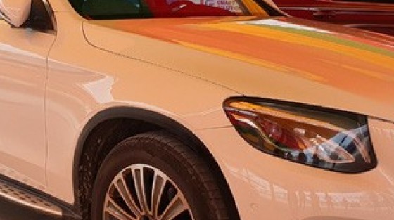 Đại gia Việt bán Porsche, Mercedes đổi lấy ô tô VinFast